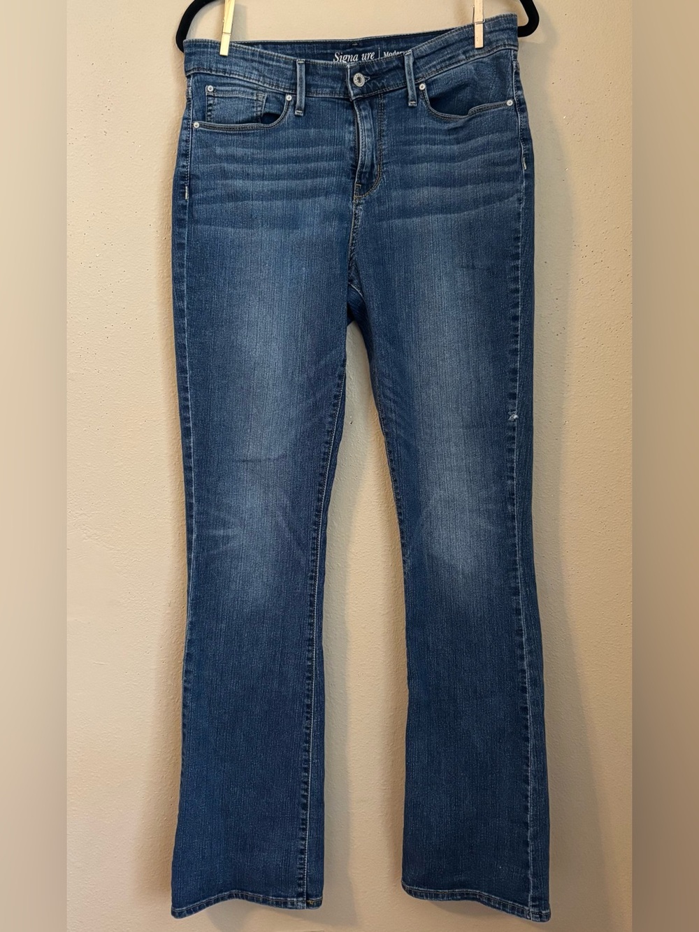 Classic Americana Levi Signature Bootcut Dark Denim Jeans